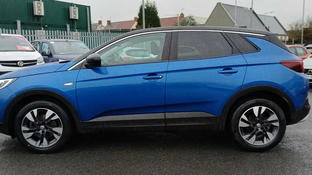 Compare Vauxhall Grandland X 1.2 Turbo Griffin BC70VGN Blue