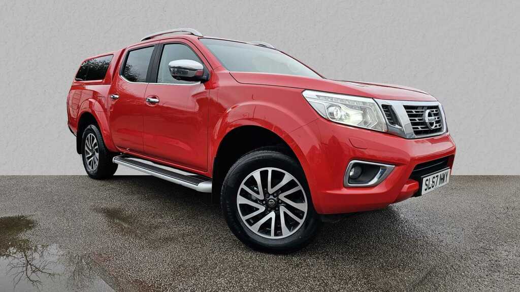 Compare Nissan Navara Double Cab Pick Up Tekna 2.3Dci 190 4Wd SL67NWY Red