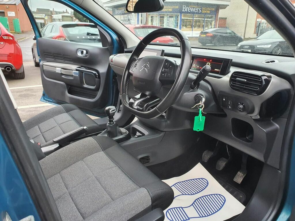 Compare Citroen C4 Cactus Hatchback 1.5 Bluehdi Flair Euro 6 Ss 2019 KK19WGV Blue