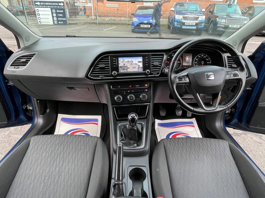 Compare Seat Leon Hatchback 1.6 Tdi Cr Se Euro 5 Ss 201515 BK15BGY Blue