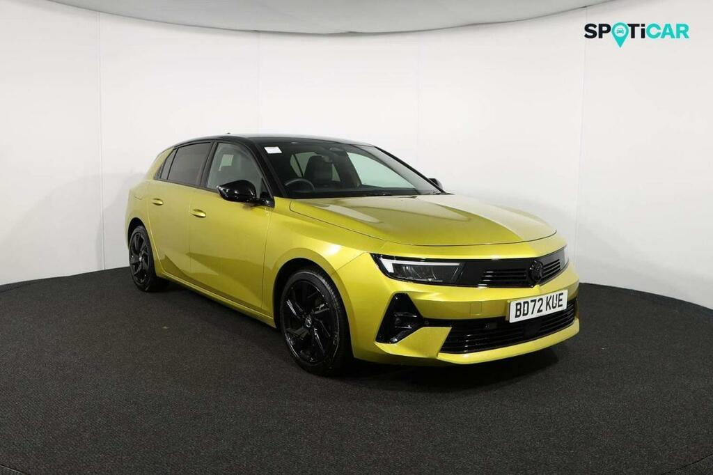 Compare Vauxhall Astra 1.2 Turbo Gs Line Euro 6 Ss BD72KUE Yellow