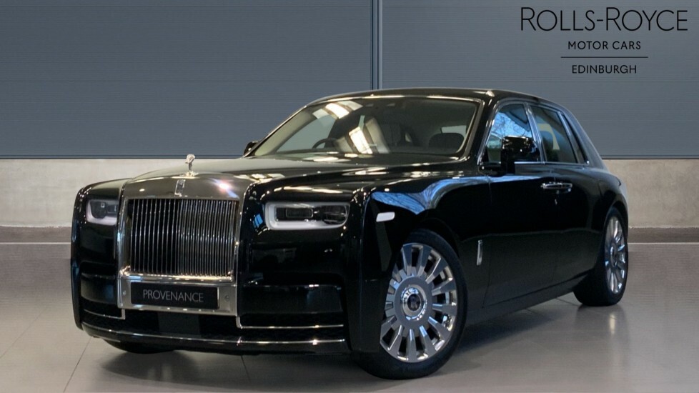 Compare Rolls-Royce Phantom Phantom V12 TAB27 Black