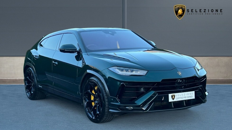 Compare Lamborghini Urus Performante  Green