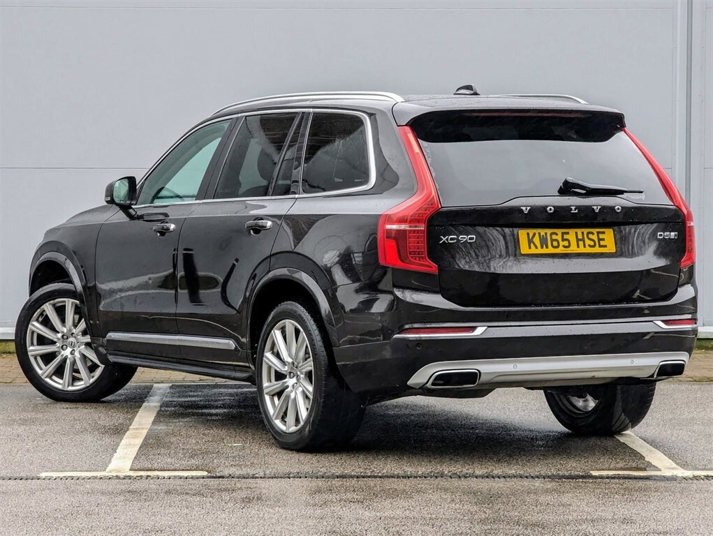 Compare Volvo XC90 2.0 D5 Inscription Geartronic 4Wd Euro 6 Ss KW65HSE Black