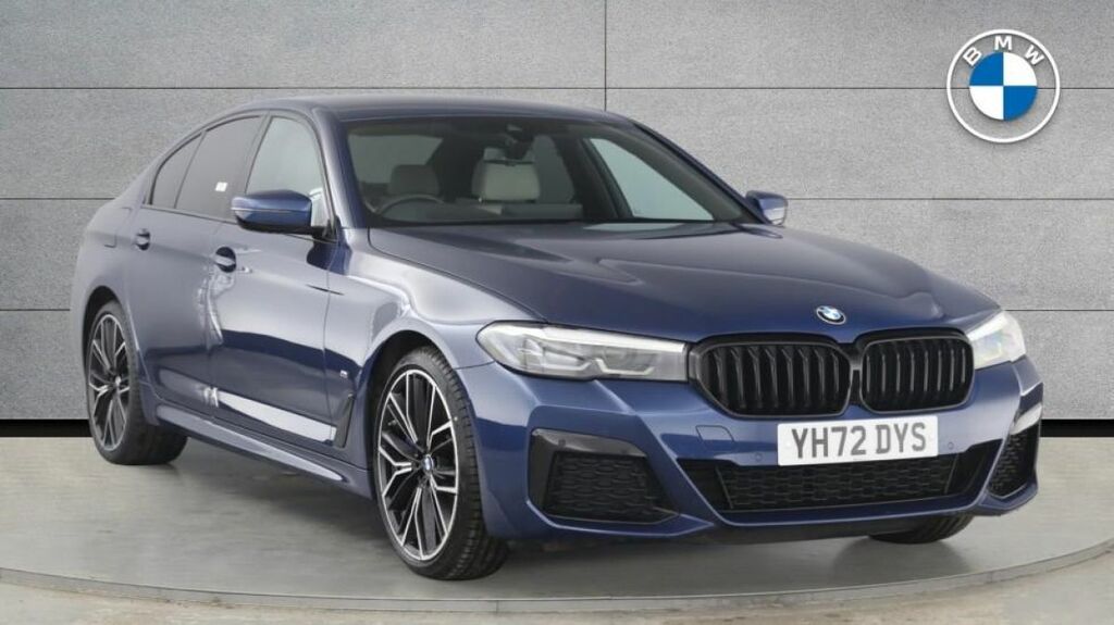 Compare BMW 5 Series 530D Xdrive M Sport Saloon YH72DYS Blue