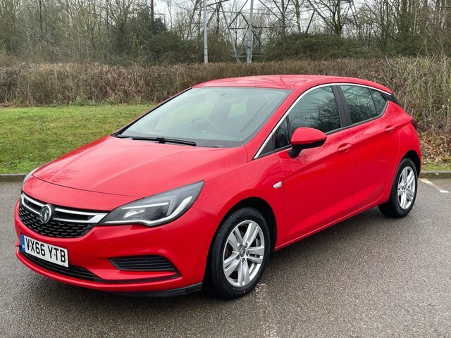 Compare Vauxhall Astra 1.6 Tech Line Cdti 108 Bhp VX66YTB Red