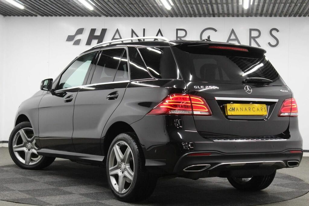 Compare Mercedes-Benz GLE Class Suv 2.1 Gle250d Amg Line G-tronic 4Matic Euro 6 S MM16PYS Black
