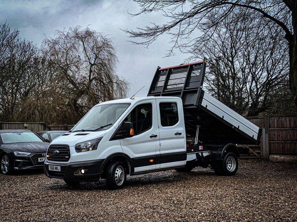 Compare Ford Transit Custom Chassis Cab 2.0 350 Ecoblue 1-Way Double Cab Tippe YO68MWJ White