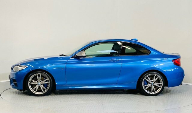 Compare BMW M2 3.0 M235i 322 Bhp LG16KFV Blue