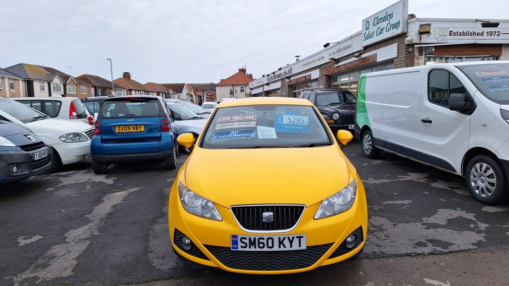 Compare Seat Ibiza 1.4 Sport 3-Door From 4,495 Retail Package SM60KYT Yellow