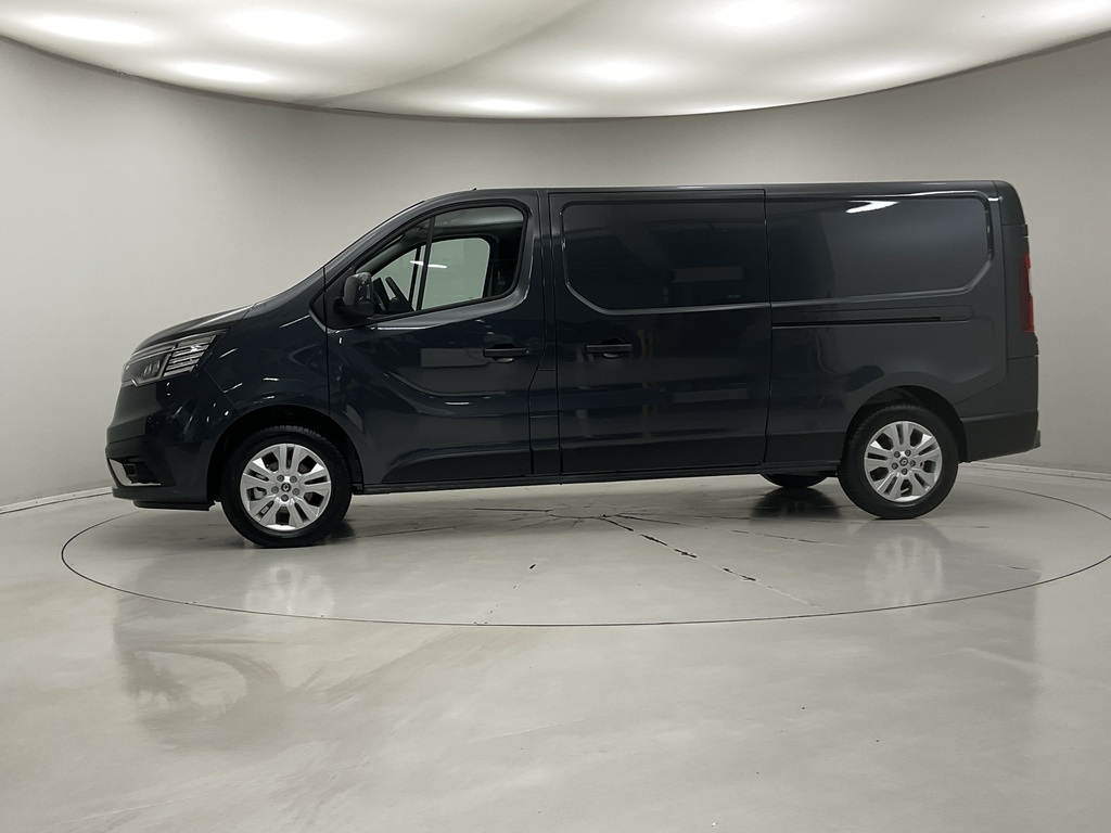Compare Renault Trafic Ll30 Blue Dci 150 Extra Van DL73WUO 