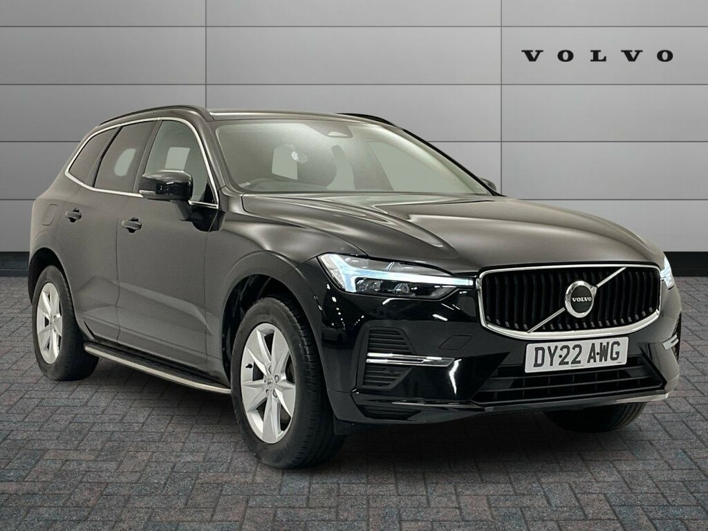 Compare Volvo XC60 2.0 B4d Momentum Awd Geartronic DY22AWG Black