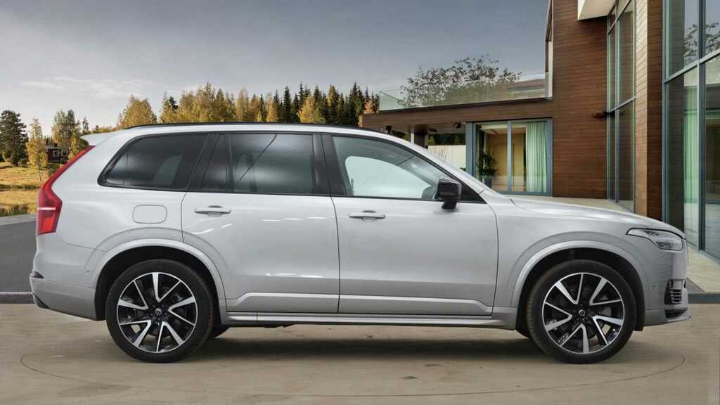 Compare Volvo XC90 Recharge Ultimate, T8 Awd KS72UUN 