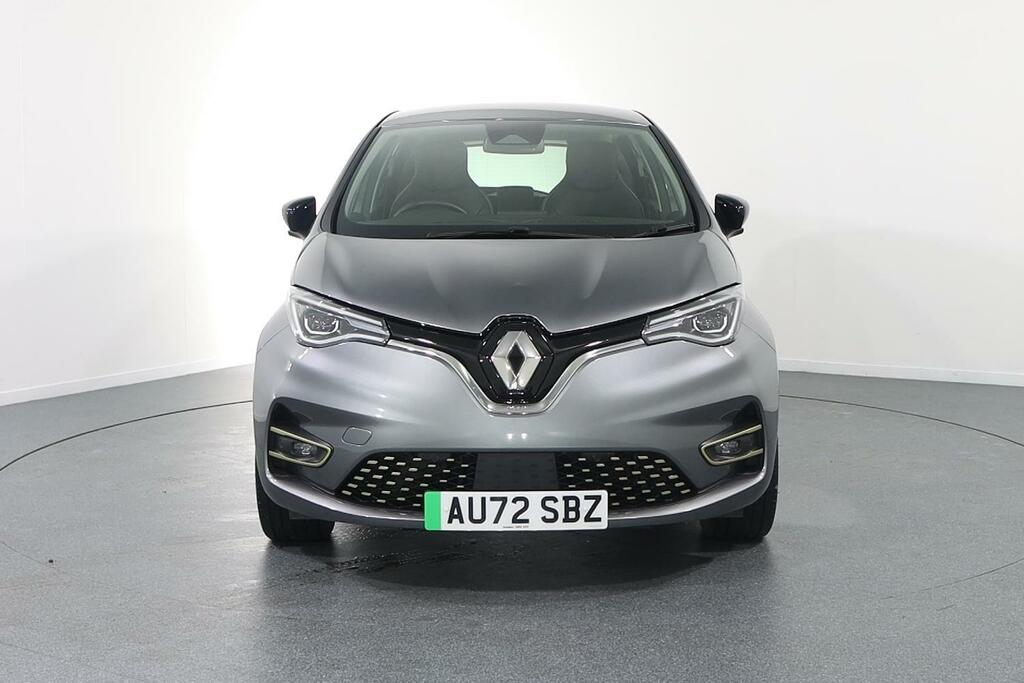 Compare Renault Zoe Iconic Only 17,515 Or AU72SBZ 