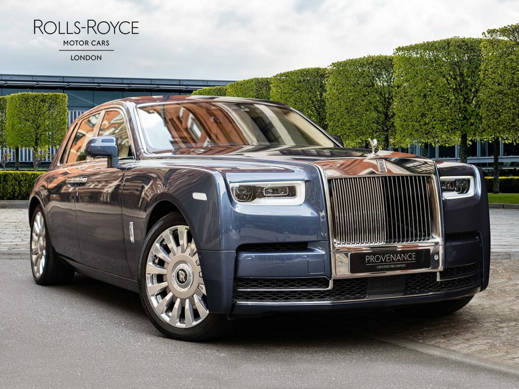 Compare Rolls-Royce Phantom Saloon GD71XCT Blue