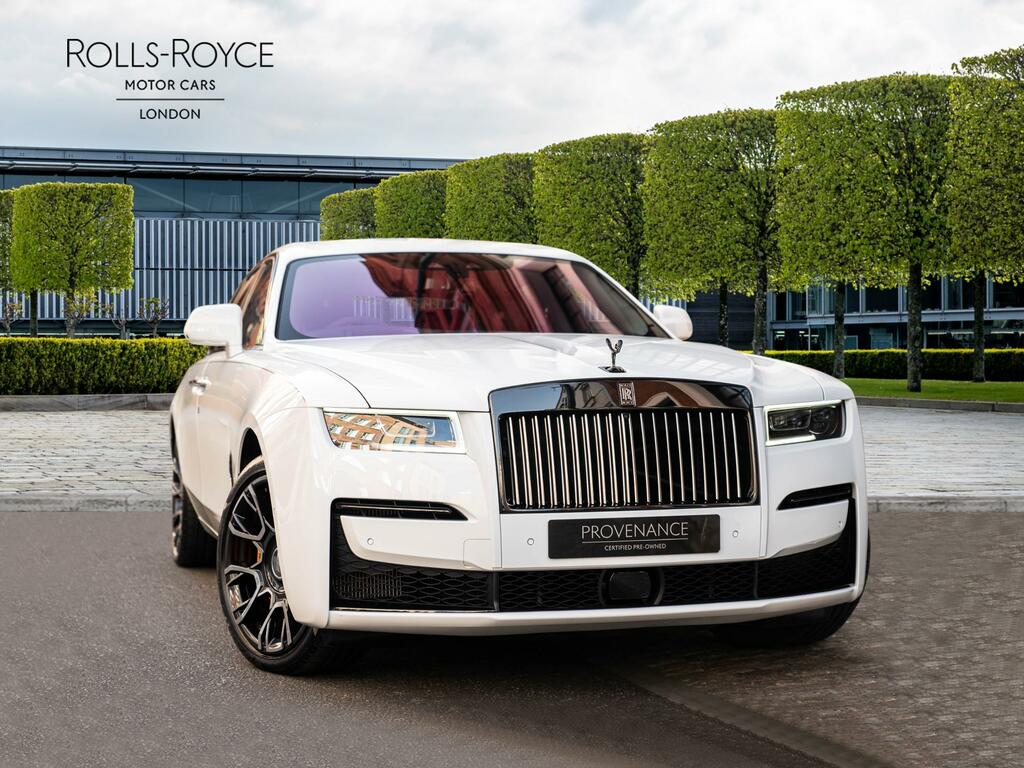 Compare Rolls-Royce Ghost Black Badge RJ72SDY White