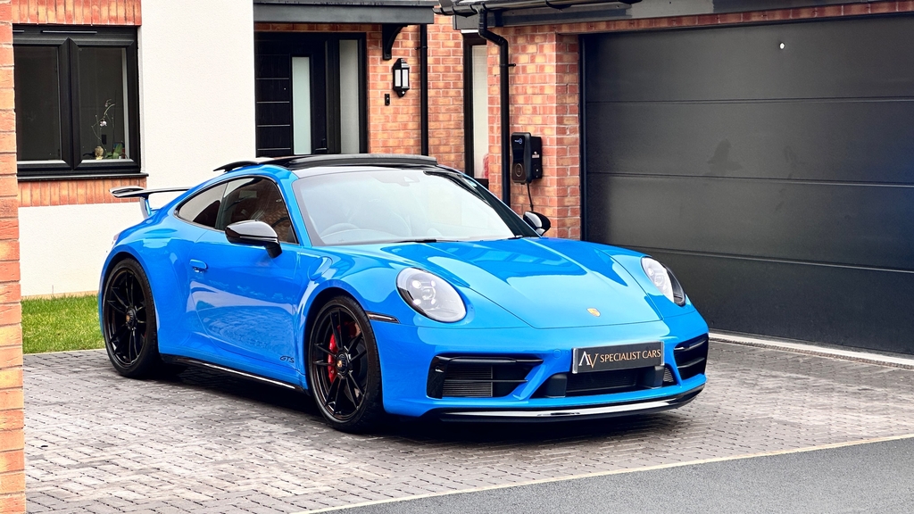 Compare Porsche 911 992 Carrera  Blue