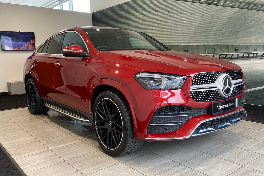 Compare Mercedes-Benz GLE Coupe Gle 400D 4Matic Amg Line Premium 9G-tronic YP70BMO Red