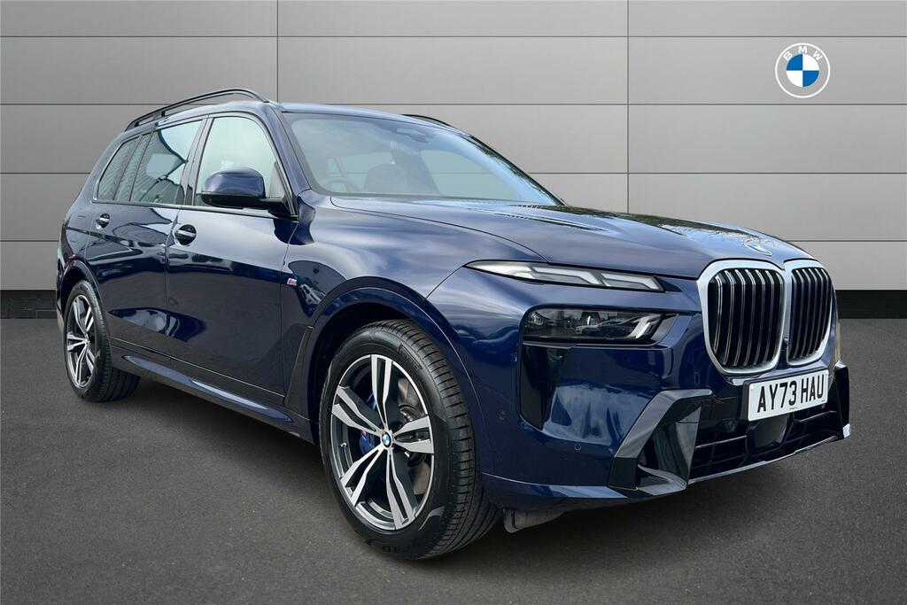 Compare BMW X7 Xdrive40d Mht M Sport Step AY73HAU Blue
