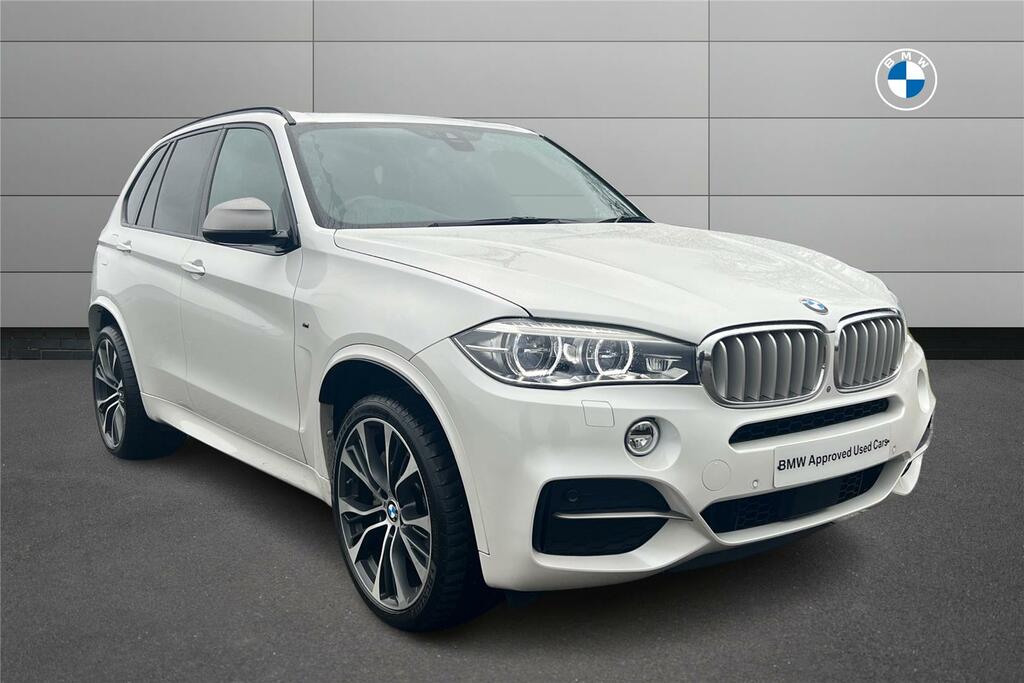Compare BMW X5 Xdrive M50d AP18ZRK White