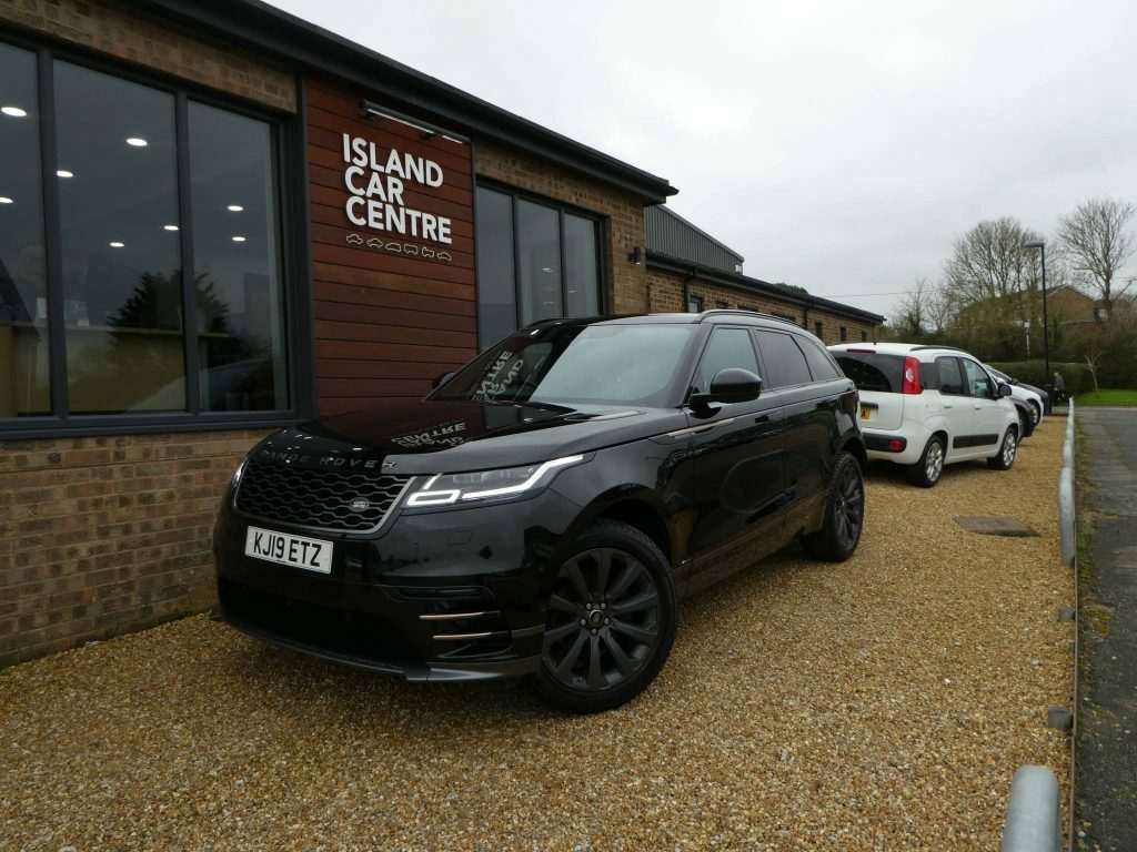Compare Land Rover Range Rover Velar Velar 2.0 D180 KJ19ETZ Black