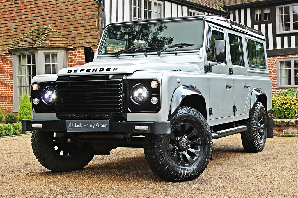 Compare Land Rover Defender 110 Td Xs Station Wagon OW15LDF Silver
