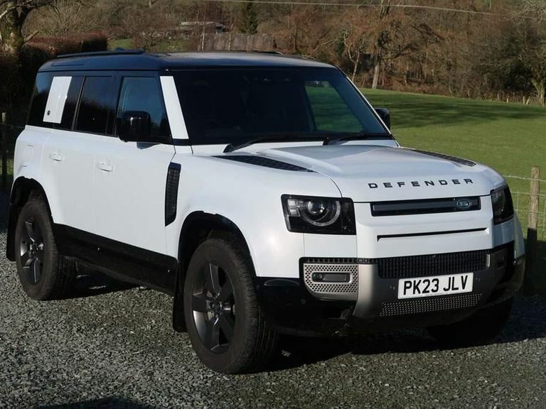 Compare Land Rover Defender 3.0 D300 Mhev X-dynamic Hse 4Wd Euro 6 Ss PK23JLV White