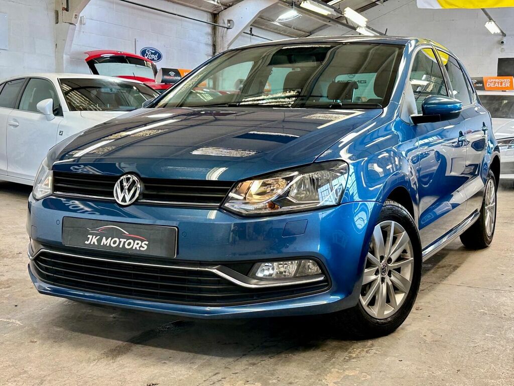 Compare Volkswagen Polo Polo Se Tsi RO15UMD Blue