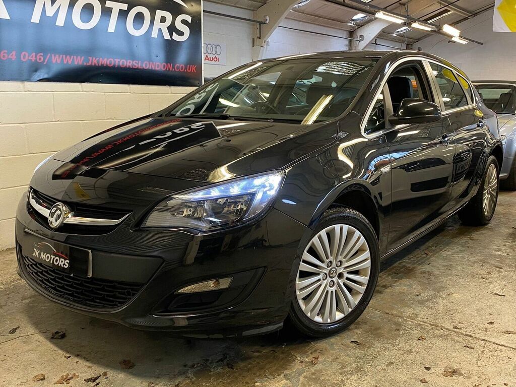 Compare Vauxhall Astra Astra Exite LS64WFW Black