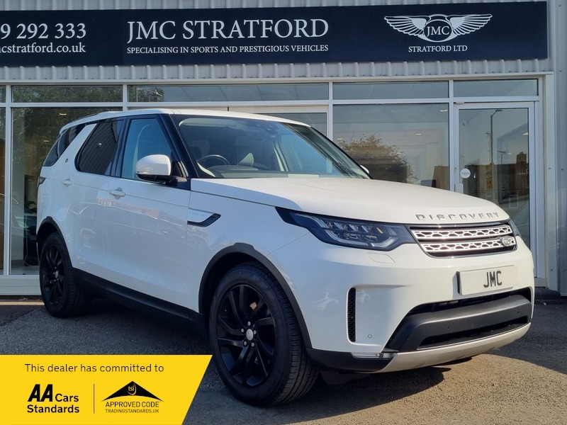 Land Rover Discovery 3.0 Td V6 Hse White #1