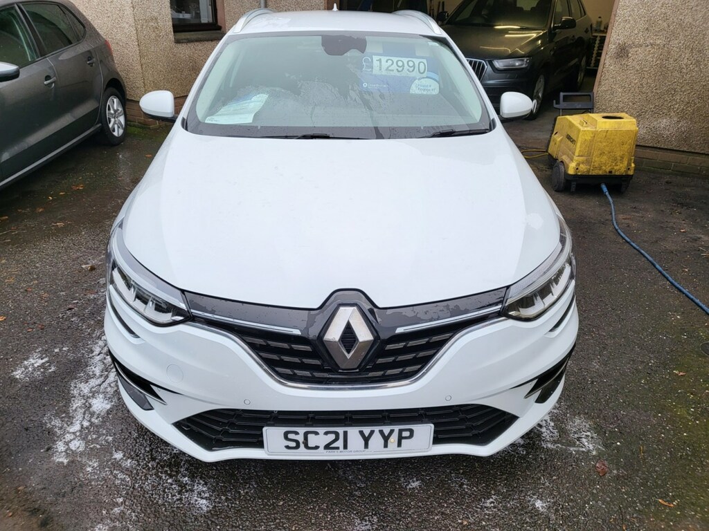 Compare Renault Megane 1.3 Tce Iconic SC21YYP White