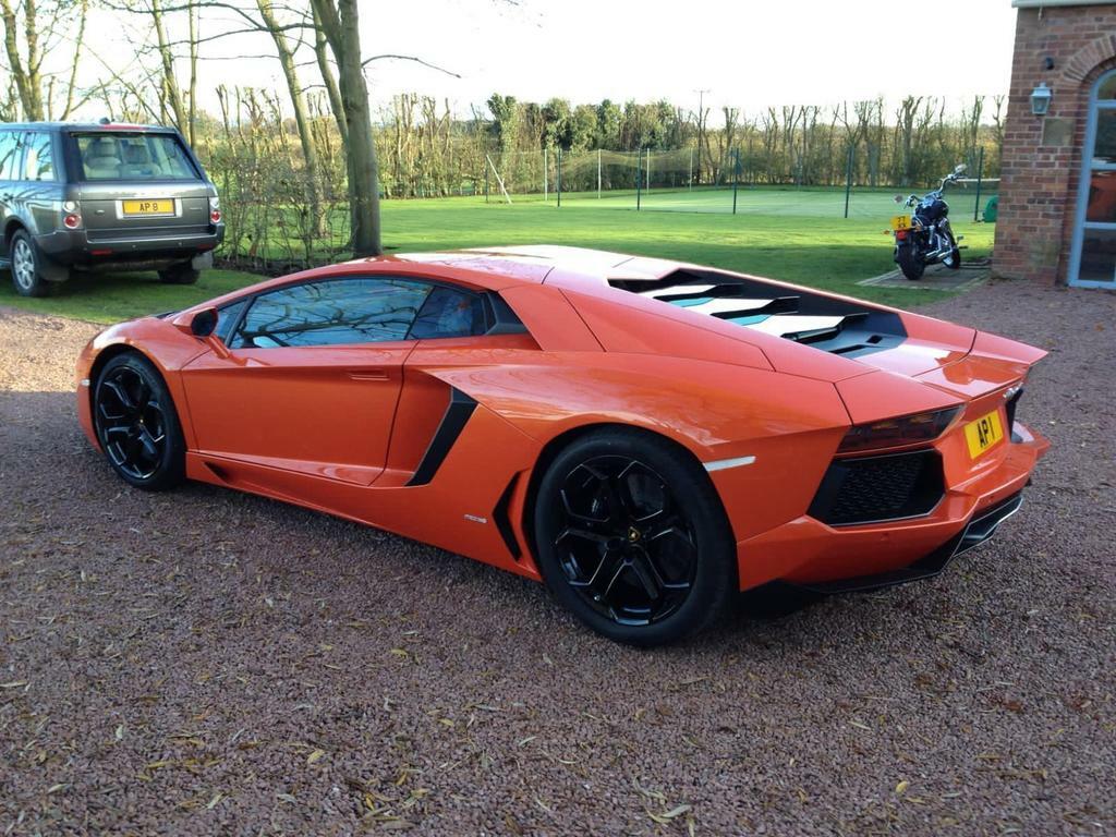 Compare Lamborghini Aventador 6.5 V12 Lp 700-4 Isr 4Wd Euro 5  Orange