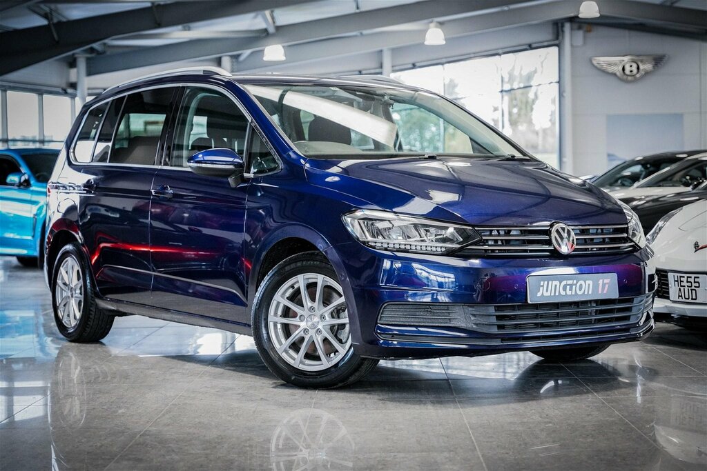 Compare Volkswagen Touran 1.4 Tsi Bluemotion Tech Sel Dsg  