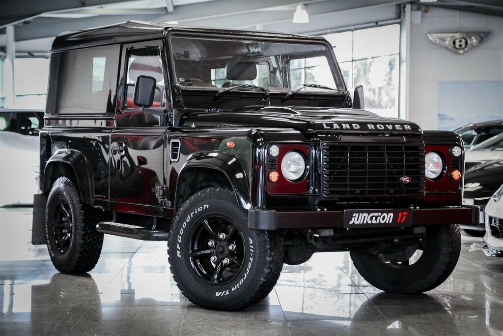 Compare Land Rover Defender 2.4 Tdci Hard Top 4Wd Euro 4 KN60HXD 