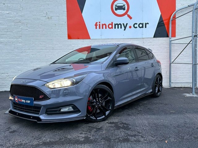 Compare Ford Focus St-3 Tdci VN67BZR Grey