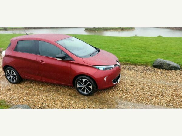 Compare Renault Zoe Hatchback SX17FFE Red