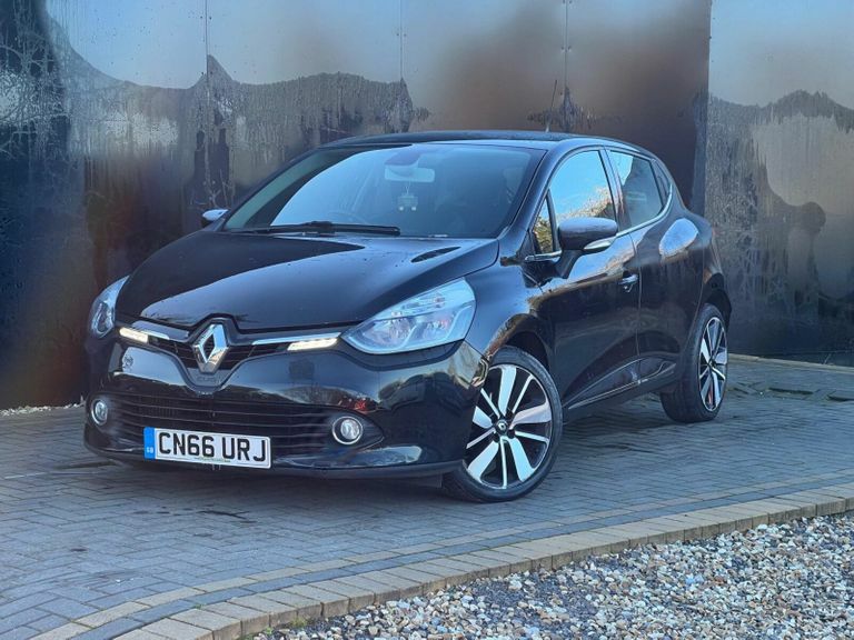 Renault Clio II 1.5 dCi :: 2 photos and 84 specs 