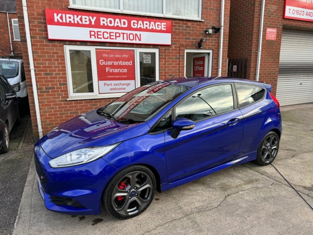 Compare Ford Fiesta 1.6T Ecoboost St-3 Euro 6 YC15OYD Blue