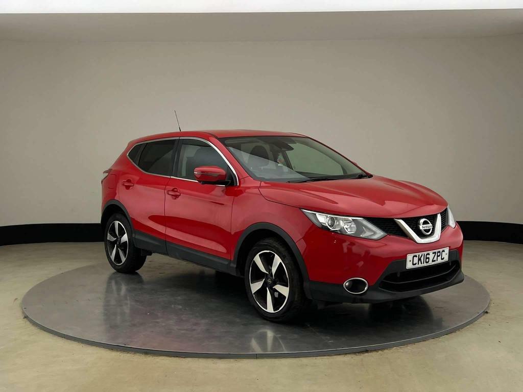 Compare Nissan Qashqai 1.5 Dci N-connecta 2Wd Euro 6 Ss CK16ZPC Red