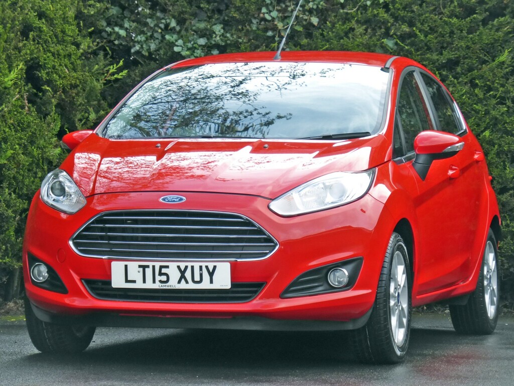 Compare Ford Fiesta 1.2 Zetec LT15XUY Red