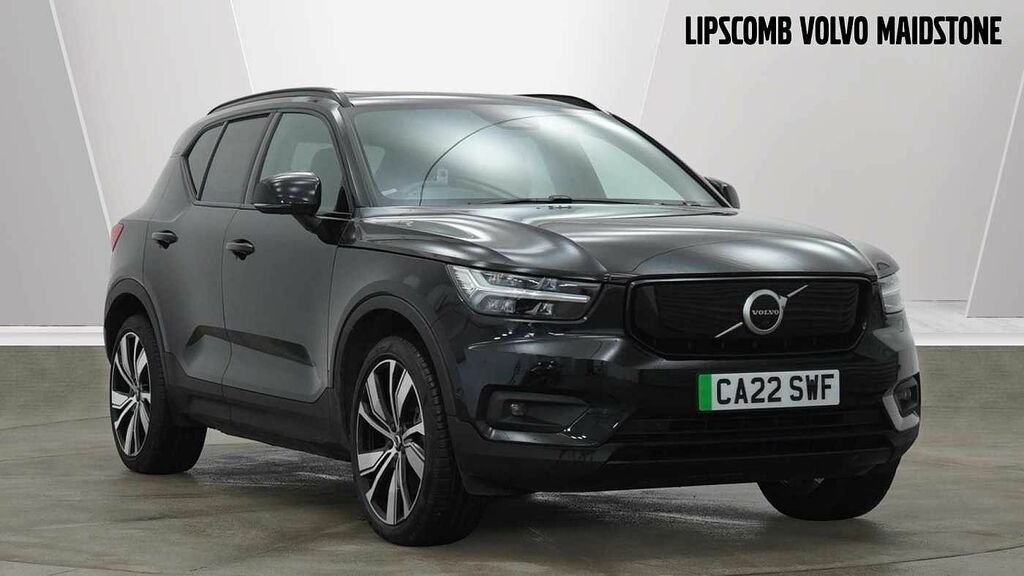 Compare Volvo XC40 Recharge Pro, Single Motor Panoramic Roof-pilot A CA22SWF Black