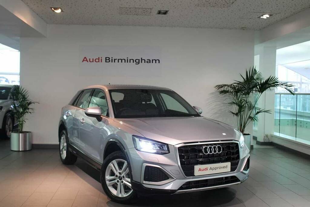 Compare Audi Q2 35 Tfsi Sport S Tronic BW73UJE Silver