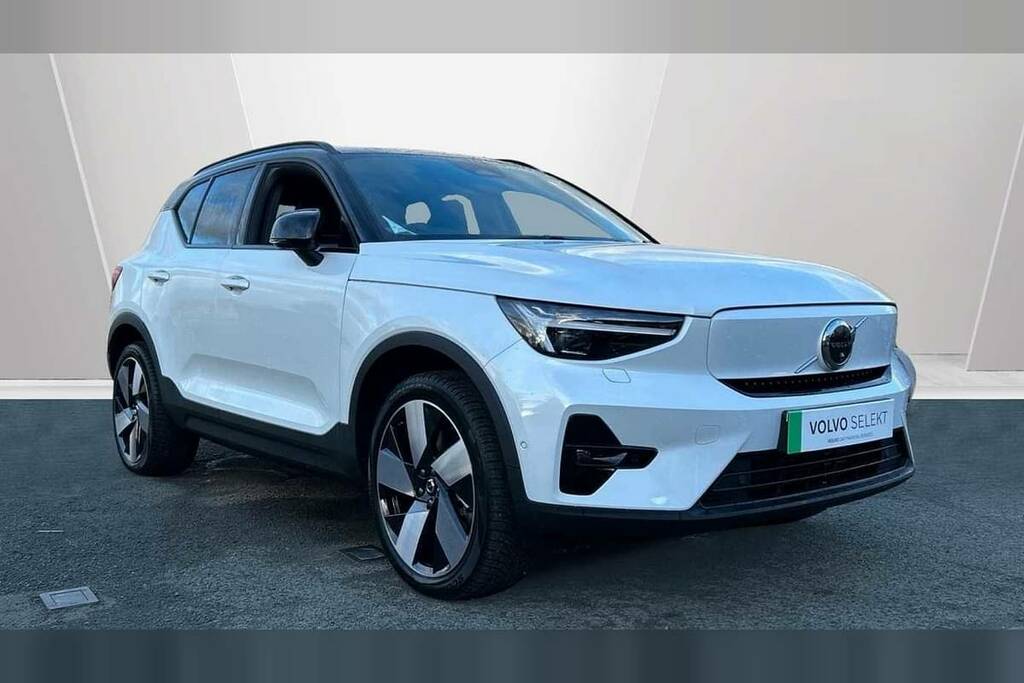Compare Volvo XC40 175Kw Recharge Ultimate 69Kwh VK73YVV White