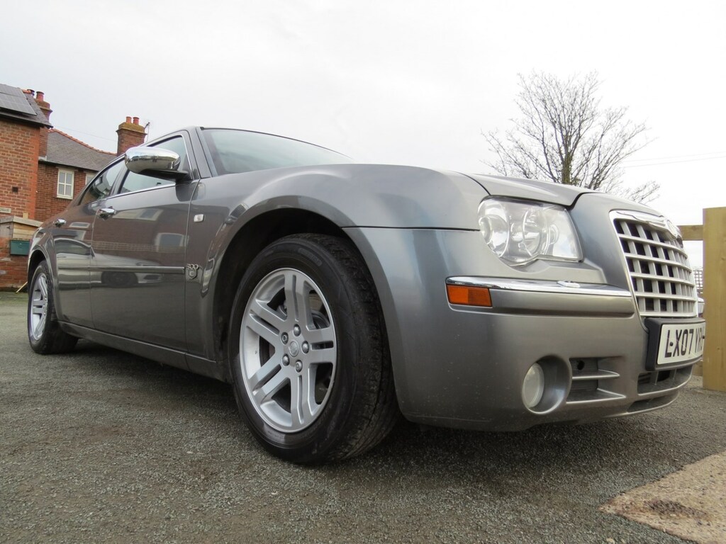 Compare Chrysler 300C 3.0 V6 Crd 77,000 Miles, One Owner From N LX07YRU Grey