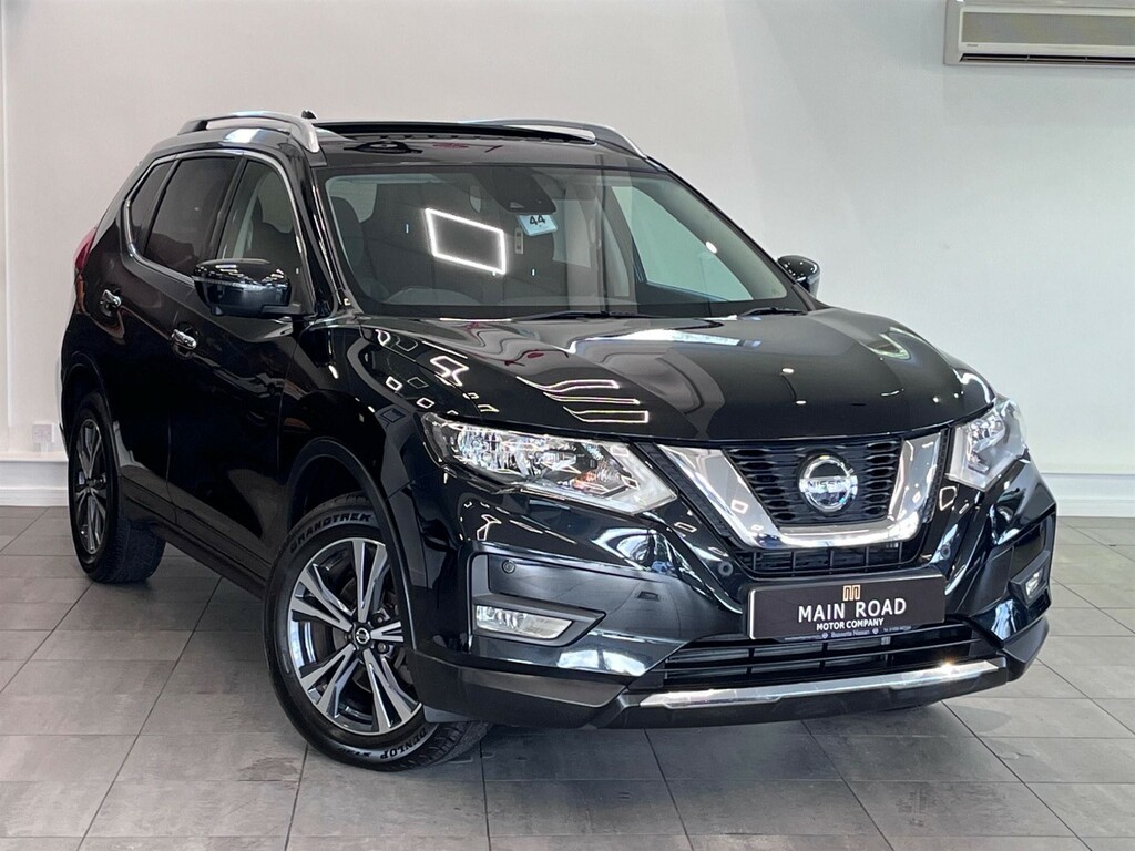 Compare Nissan X-Trail 1.7 Dci N-connecta Euro 6 Ss CU69UGG Black