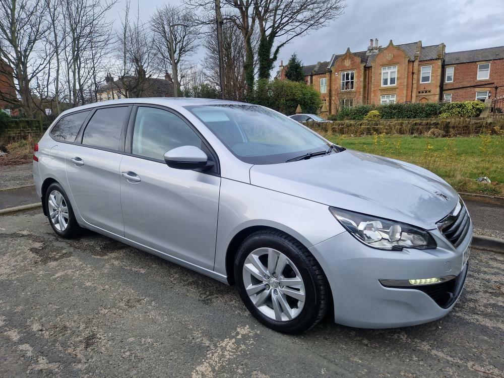 Compare Peugeot 308 SW 308 Active Sw Hdi Blue Ss DX65WJZ Silver