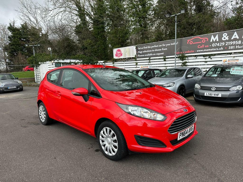 Compare Ford Fiesta 1.25 Style Euro 5 PN64AVG Red