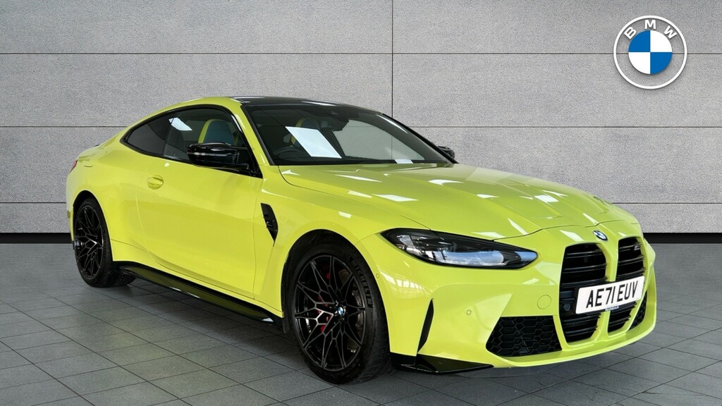 Compare BMW M4 Bmw Coupe Competition Step AE71EUV Yellow
