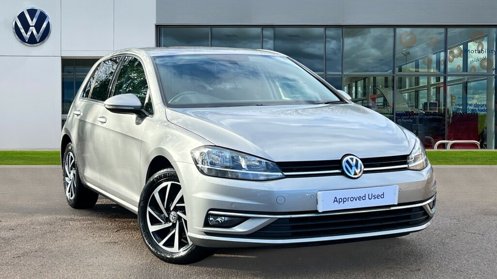 Compare Volkswagen Golf Match 1.0 Tsi 115Ps 7-Speed Dsg GC19WUH Silver