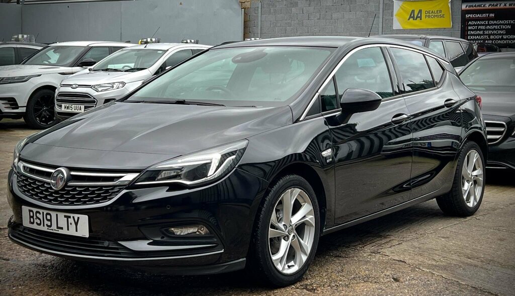 Compare Vauxhall Astra Sri Ss BS19LTY 